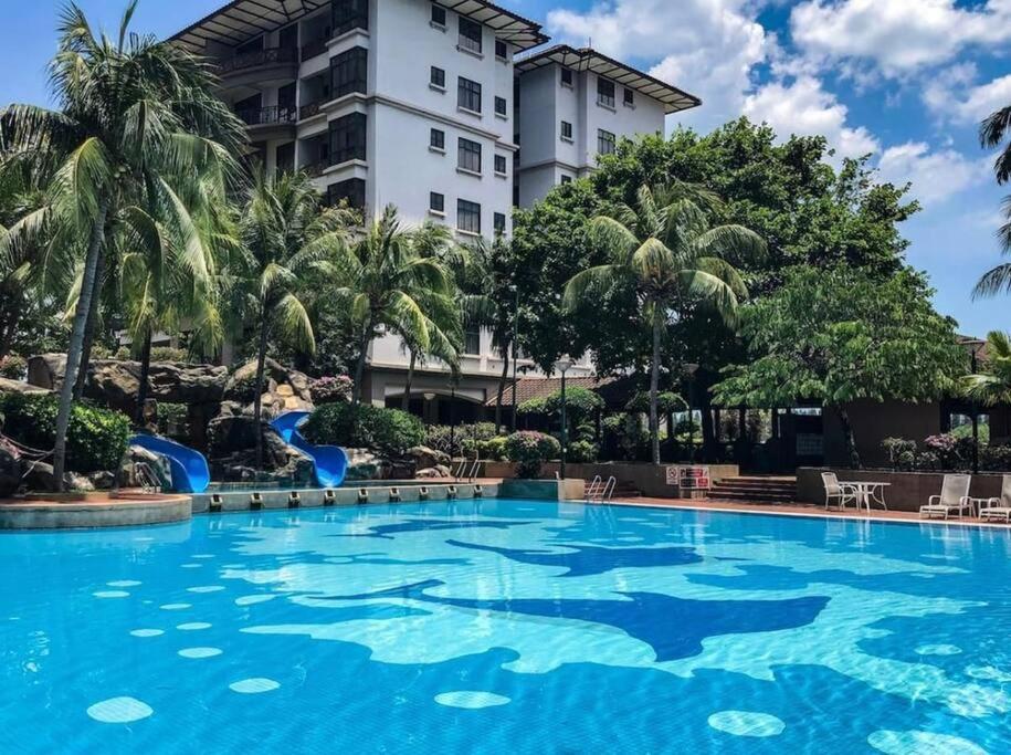 Instay Costa Mahkota Next To Mahkota Parade Apartment *